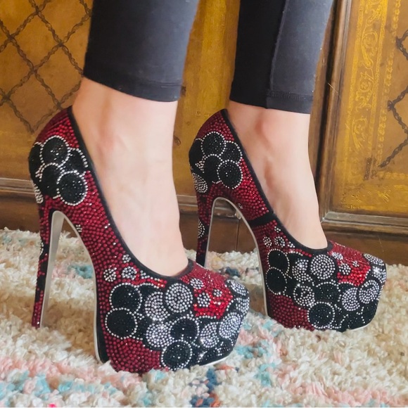 Sz 8•Elegant Red & Black Rhinestone Platform Heels-Alba - Picture 1 of 12